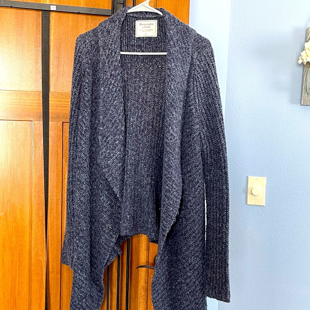 Abercrombie & Fitch Wrap Cardigan Long Sleeve Sweater